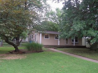 1228 Robertson Ave, Carthage, MO 64836