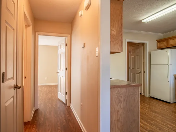 308 Salem Rd APT 8, Conway, AR 72034