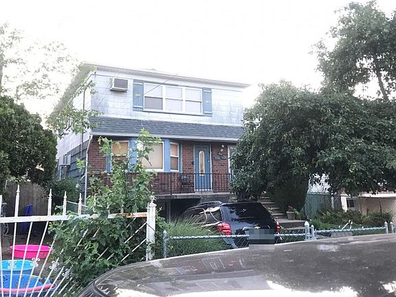 2nd image of 1343 Dickens St
