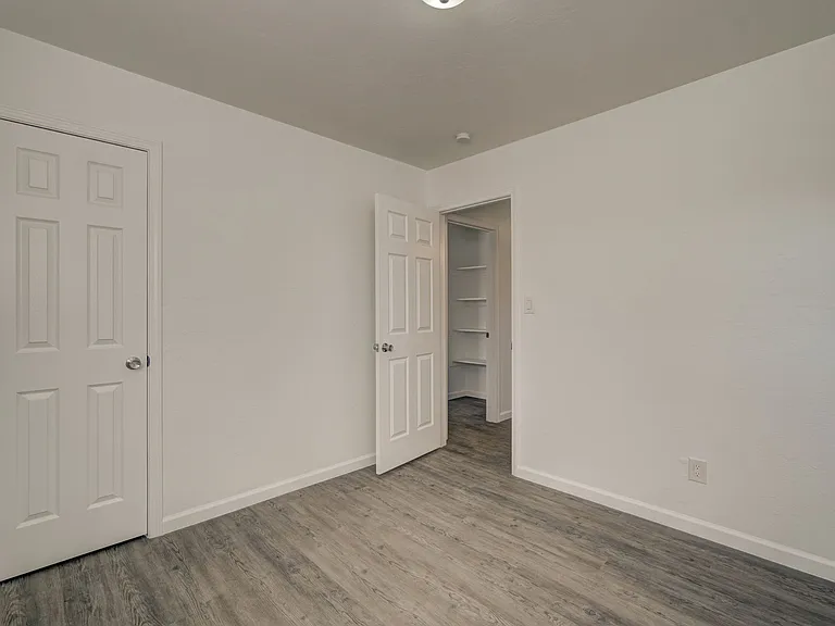 340 NW 91st St — Photo 9
