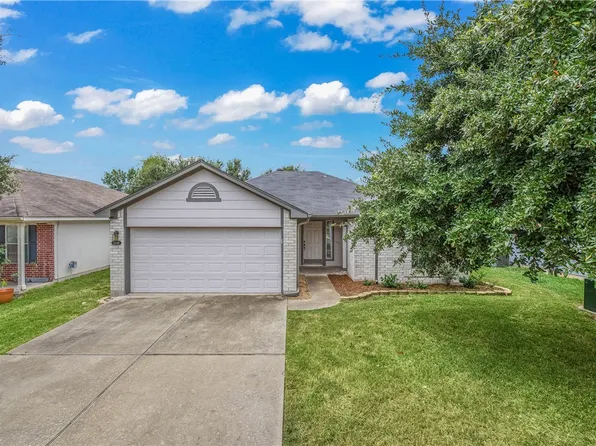 15230 Faircrest Dr, College Station, TX 77845