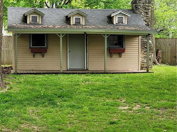5th image of 4940 Sugartree Dr