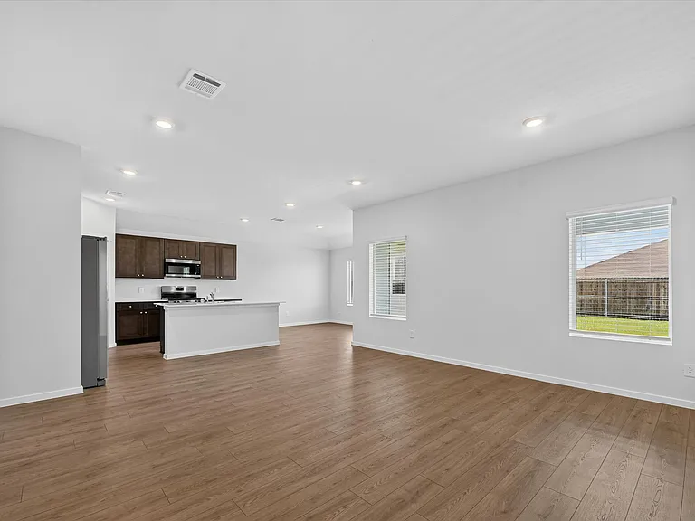 503 Northern Red Dr — Photo 2