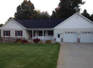 1636 Winterland Dr, Gaylord, MI 49735