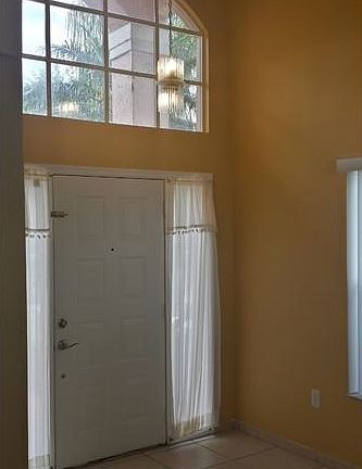 4th image of 1071 NW 191st Ave