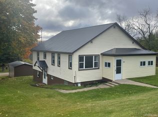 324 W Railroad St, Caspian, MI 49915