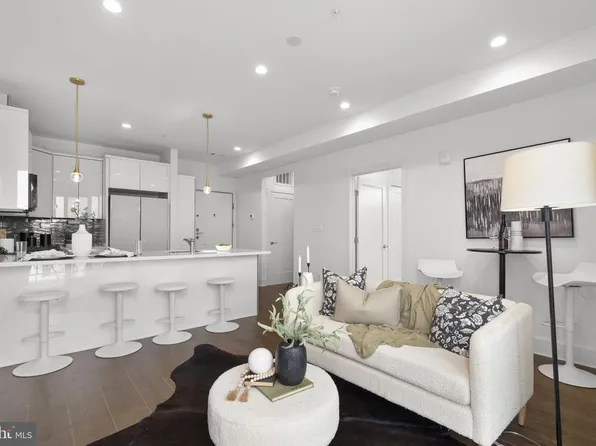 1002 Rhode Island Ave NE #8, Washington, DC 20018