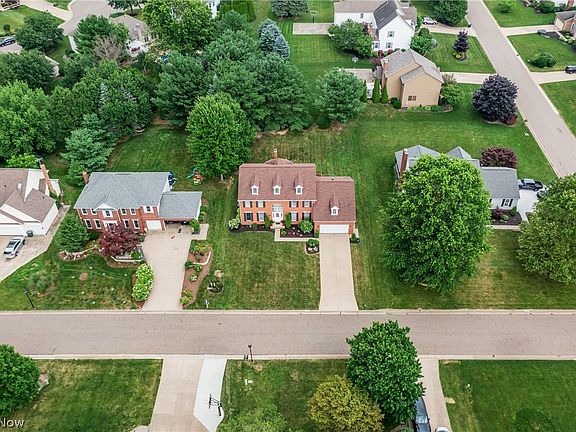 3rd image of 9364 Pheasant Valley Ave NW