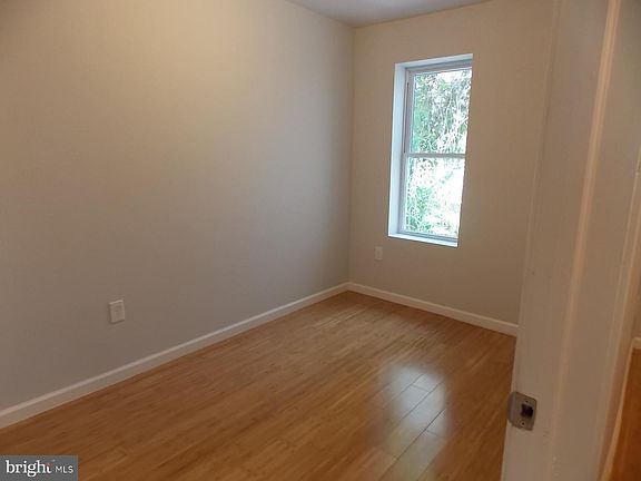 4th image of 2927 French St