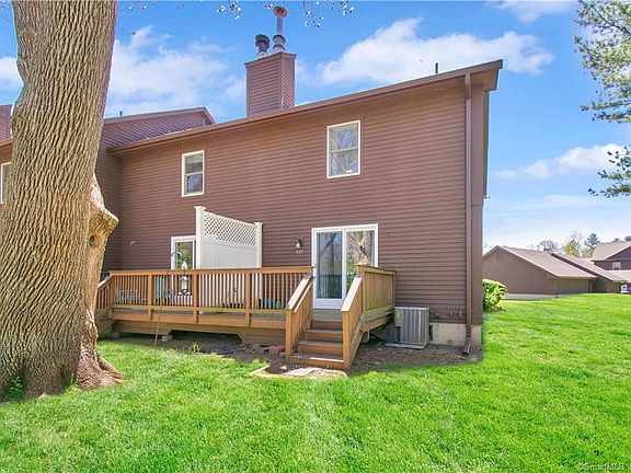 5th image of 121 Candlewood Dr #121