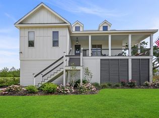 108 Barkley Dr, Pass Christian, MS 39571