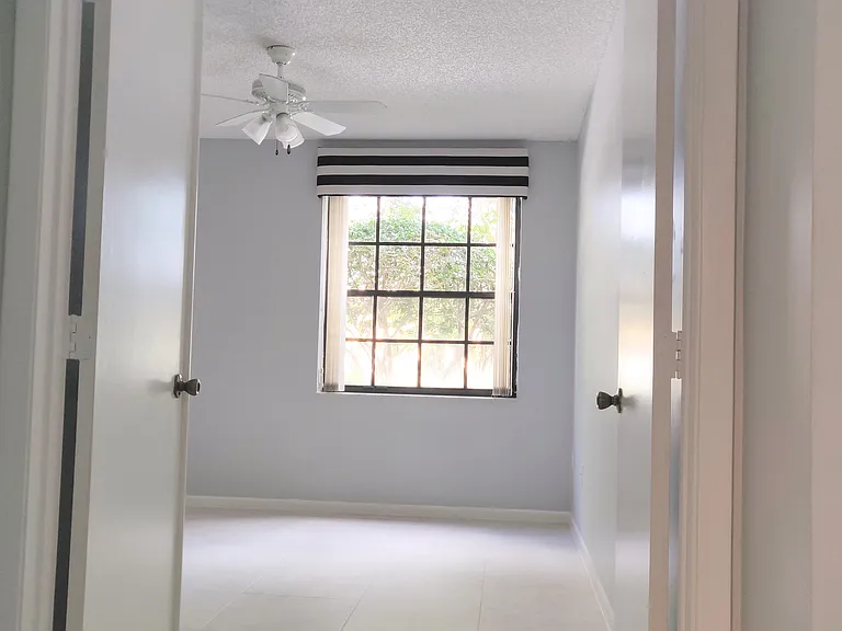 5139 Europa Dr #H — Photo 26