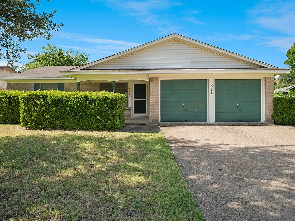 511 Cambridge Dr