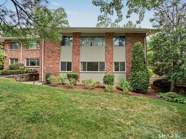 18 Southport Woods Drive #18, Fairfield, CT 06890