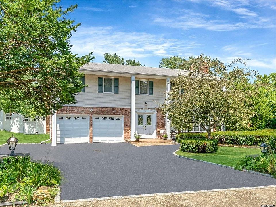 1st image of 11 Knoll Lane