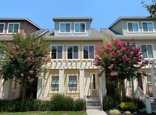 127 Azalea Dr, Mountain View, CA 94041