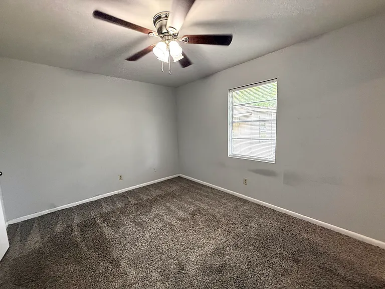 2 Ouida Cir — Photo 6
