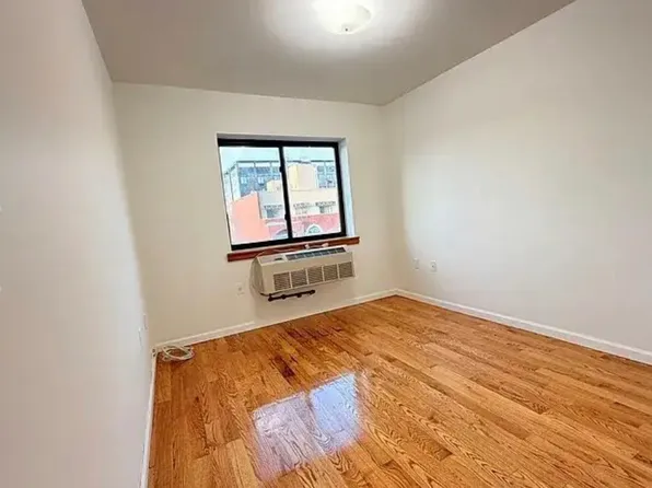 112-26 38th Ave #2, Corona, NY 11368