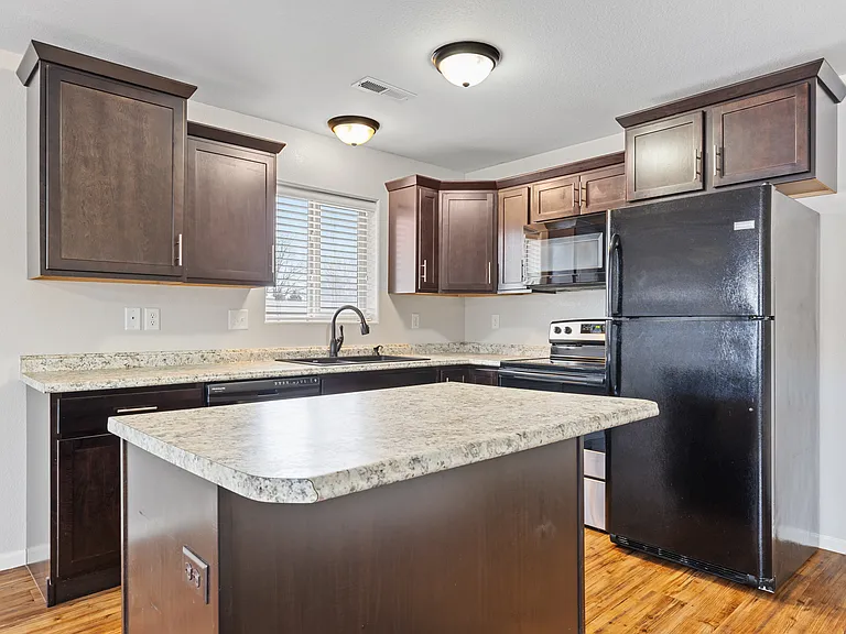 1260 E Minnesota St #106 — Photo 7