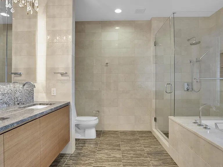 900 W Olympic Blvd #39C — Photo 11