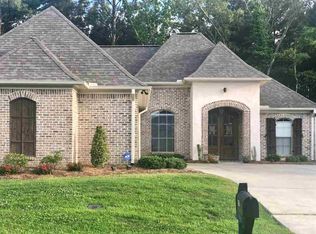 913 Willow Grande Cir, Brandon, MS 39047