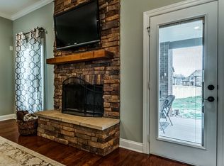 636 Andy Peach Dr, Murfreesboro, TN 37128