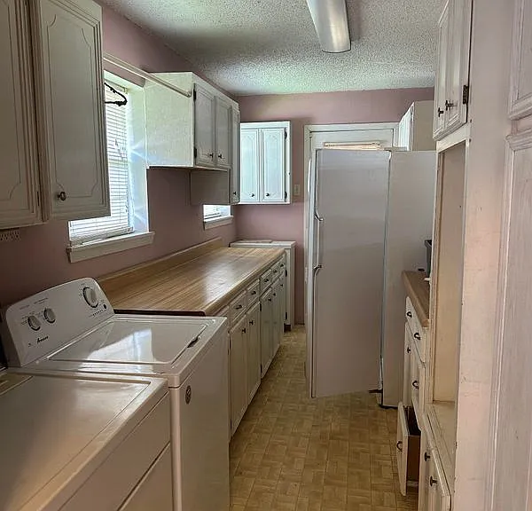 2208 Sprucewood Dr — Photo 10