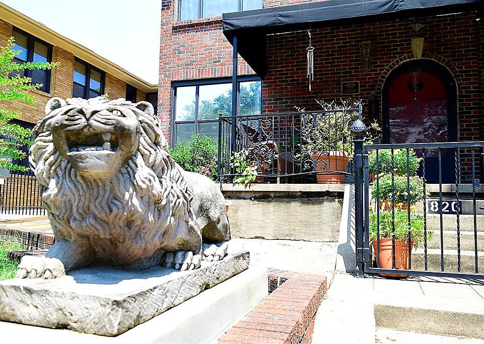 1st image of 826 Blaylock Dr APT 5