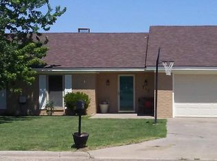 707 Wilbanks Dr, Spearman, TX 79081