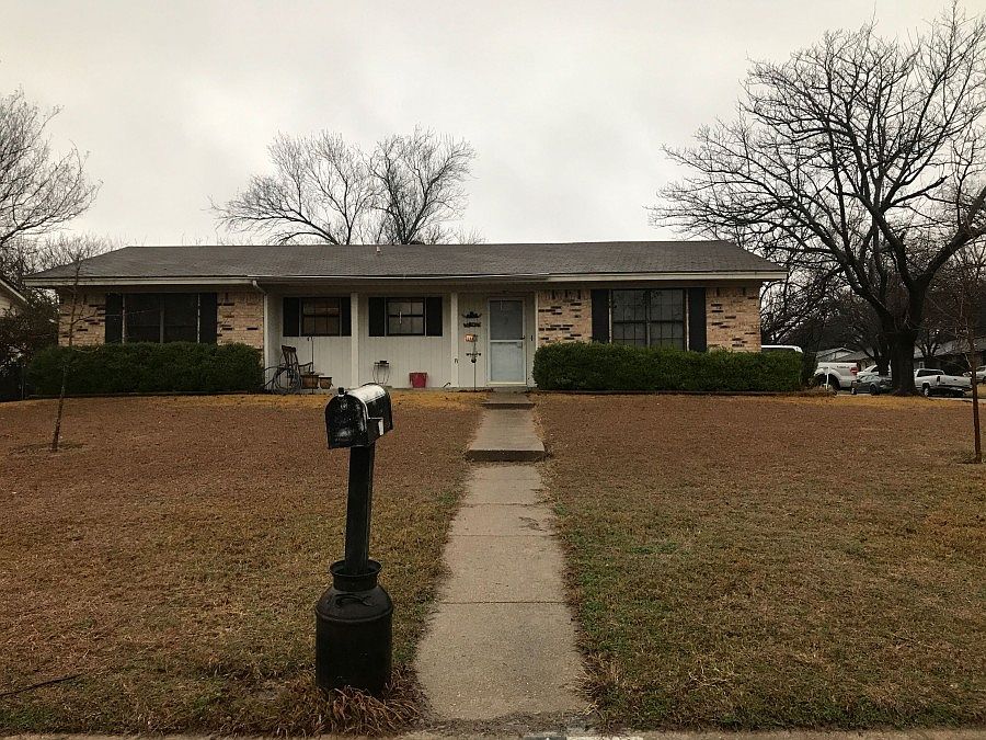 1st image of 1603 S Lakeview Cir