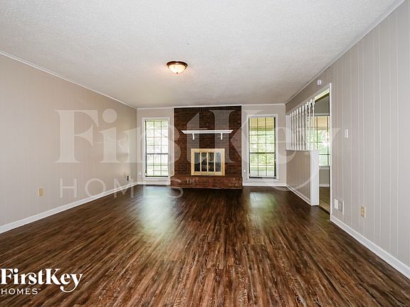 3rd image of 2803 Gailwood Dr