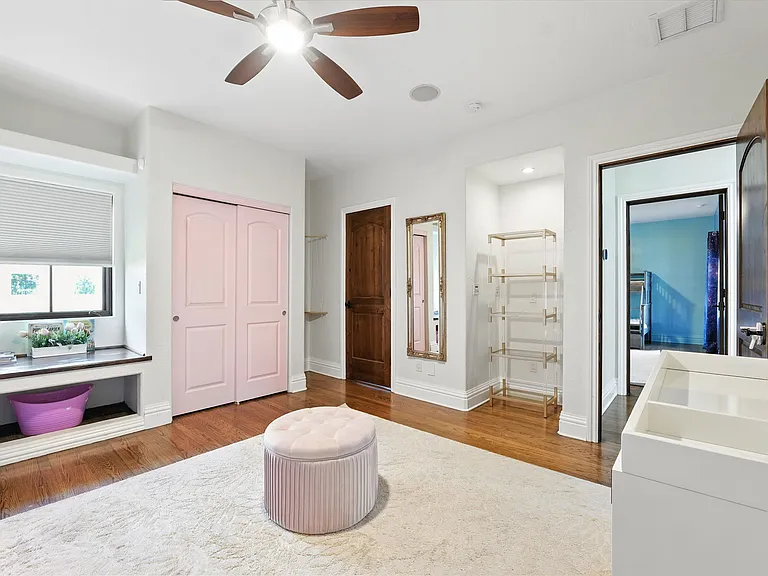 4555 W Swann Ave — Photo 34