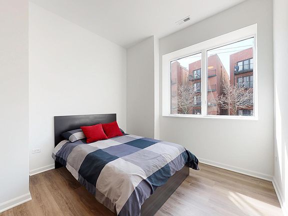 5th image of 2536 S Wabash Ave #304JH