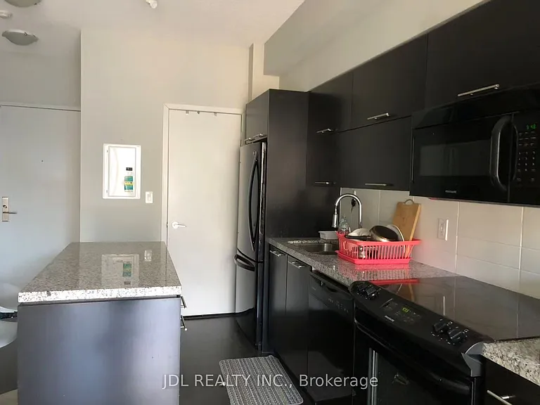 126 Simcoe St #1506 — Photo 2