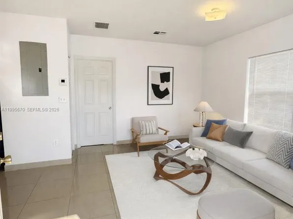 2155 NW 28th St #0, Miami, FL 33142