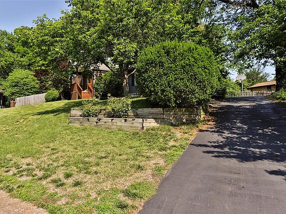 2nd image of 713 Chatelet Woods Dr