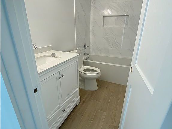 3rd image of 246 Scooter Dr