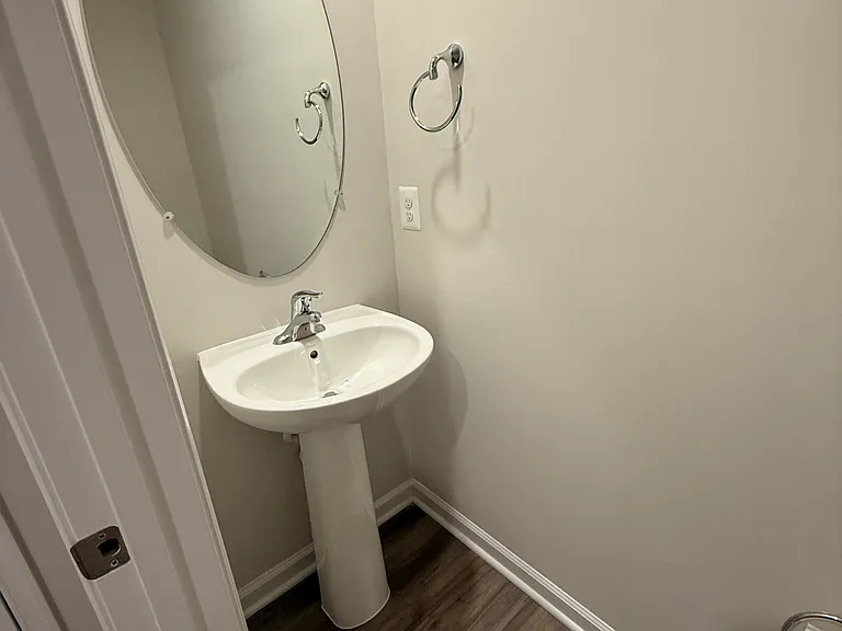 8728 Pioneer Hill Dr — Photo 16