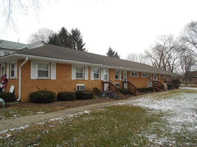 1st image of 262 N Main St