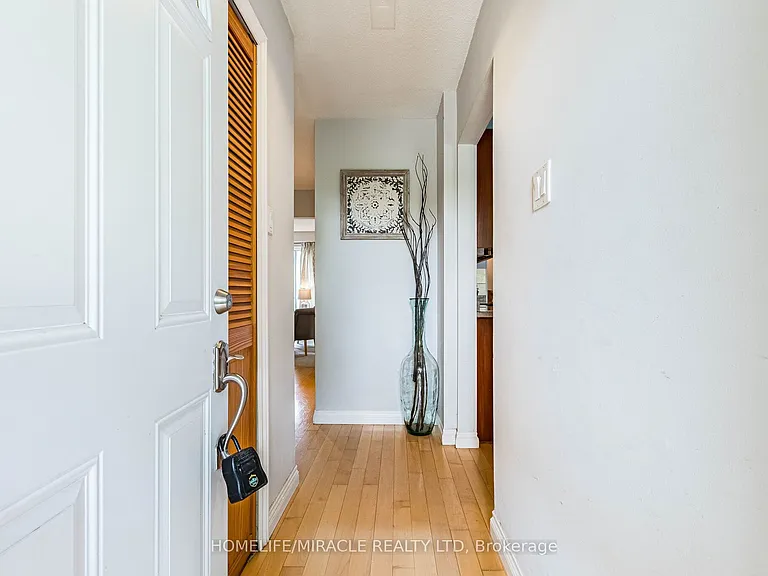 2335 Council Ring Rd — Photo 4
