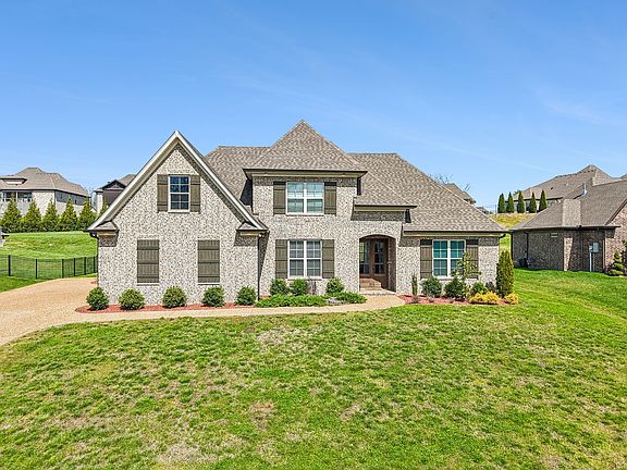 2nd image of 1094 Dorset Dr