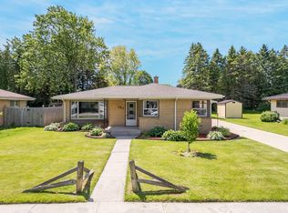 151 W Wisconsin Ave, Cedar Grove, WI 53013