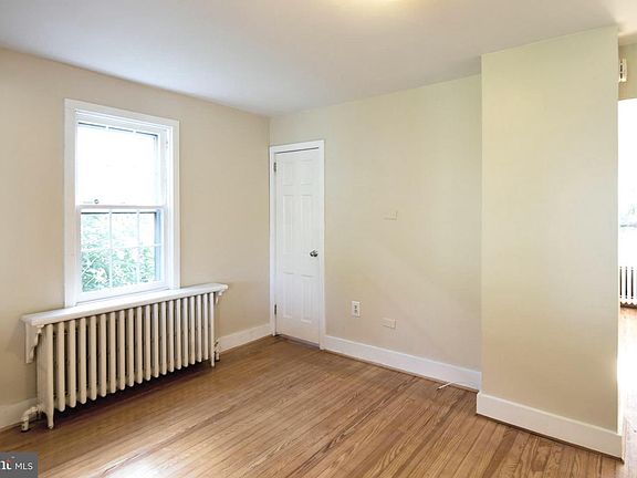 5th image of 2112 N Edison St