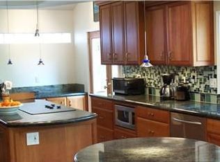 1510 Tzena Way, Encinitas, CA 92024