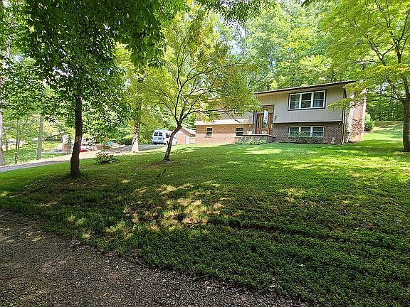 3rd image of 710 Walker Ave