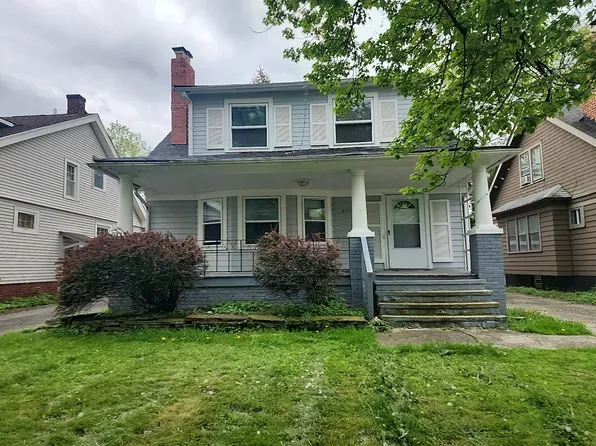 3808 Summit Park Rd, Cleveland, OH 44121