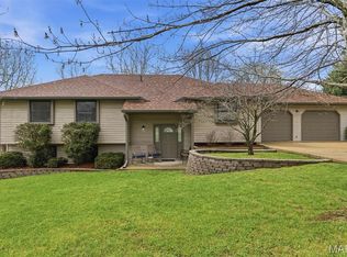 1013M Sassafras St, Willow Springs, MO 65793