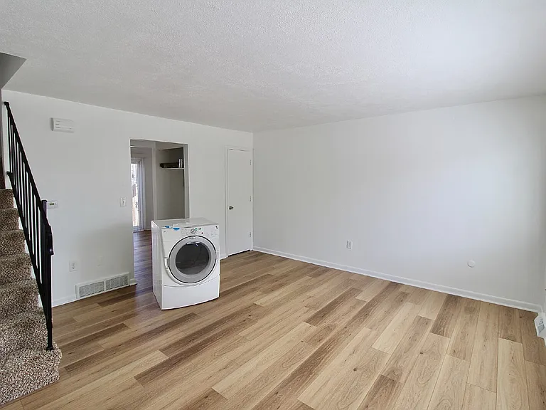 85 S 18th Ave #1 — Photo 3
