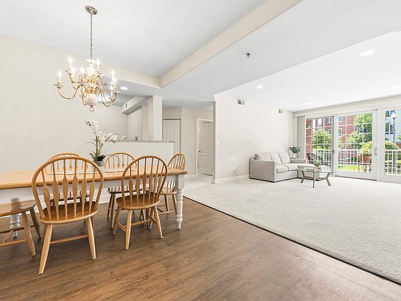 3rd image of 543 N Hough St APT 104