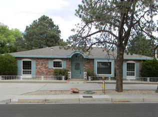 1430 Aliso Dr NE, Albuquerque, NM 87110